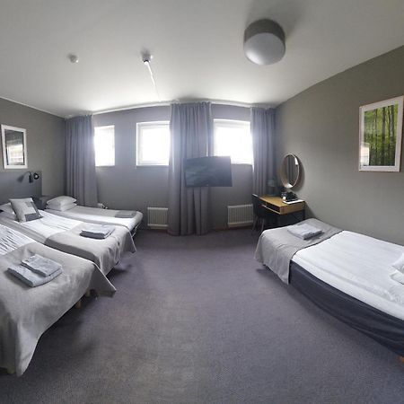 Hotel Bishops Arms Мора Екстериор снимка