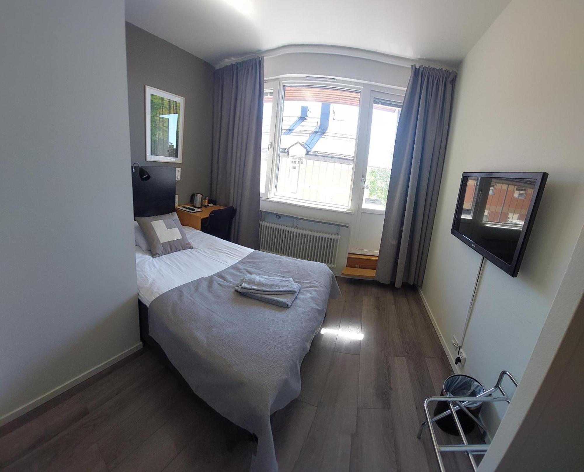 Hotel Bishops Arms Мора Стая снимка