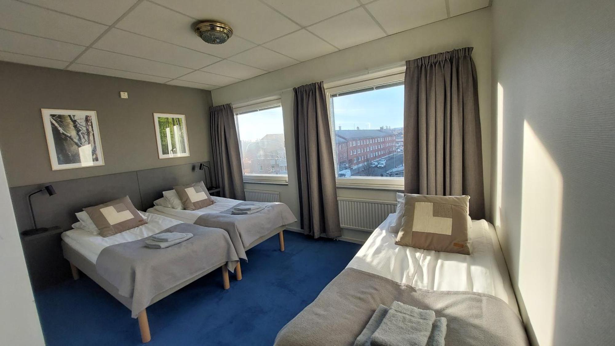Hotel Bishops Arms Мора Екстериор снимка