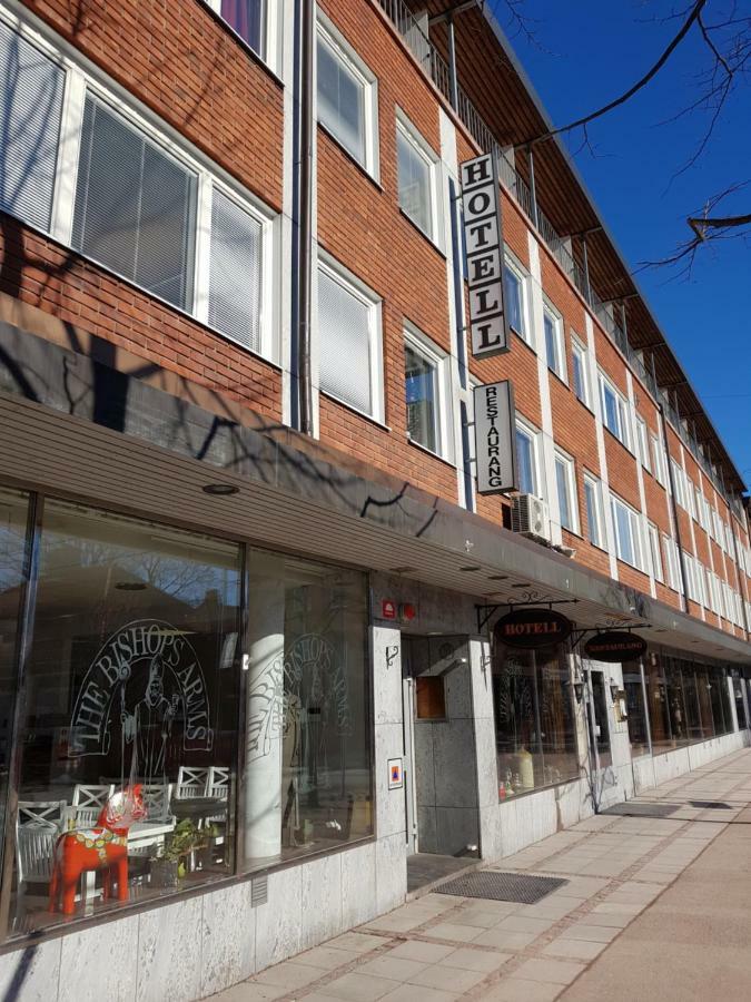 Hotel Bishops Arms Мора Екстериор снимка